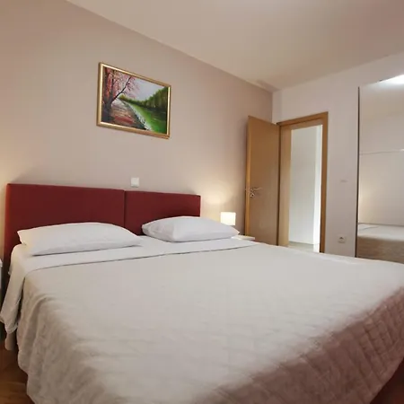 Ana & Marija * Kastela