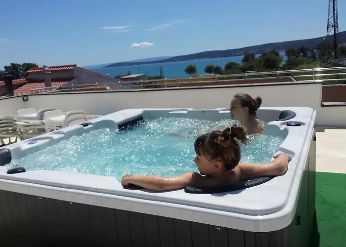 Ana & Marija * Kastela